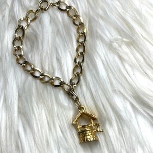 3 for $15💕 Vintage Wishing Well Charm Bracelet